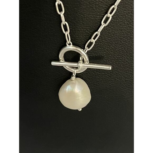 Silpada Jewelry - Silpada 'Center Attention' Sterling Silver Freshwater Pearl Necklace